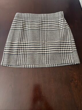 H&M Houndstooth Mini Skirt